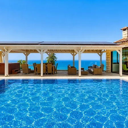 Villa View *