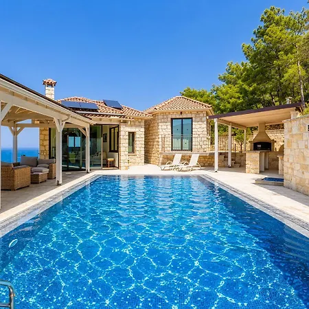 Villa View *